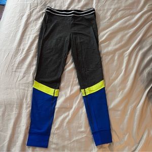 🔮 3/$5 🔮 Color Block Leggings